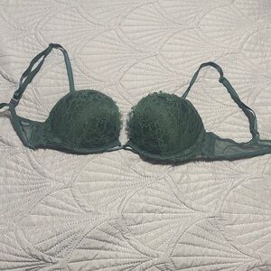 Victoria's Secret Dark Green Lace Underwire Bra